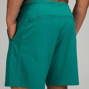 Lululemon Men's Pace Breaker Lined Short 7" Size M